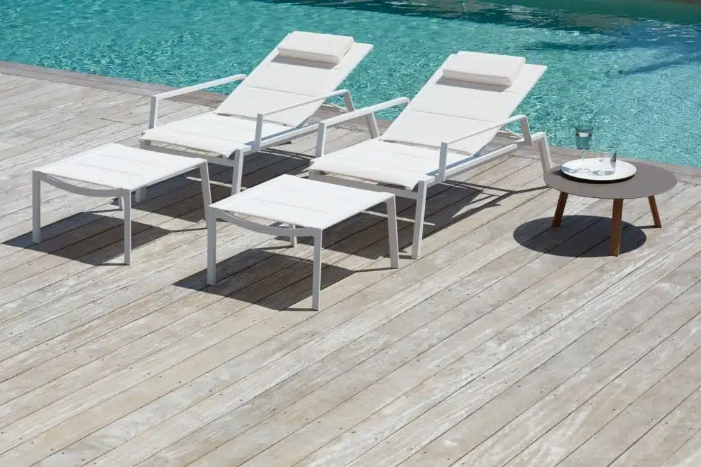stackable beach chair and foot rests